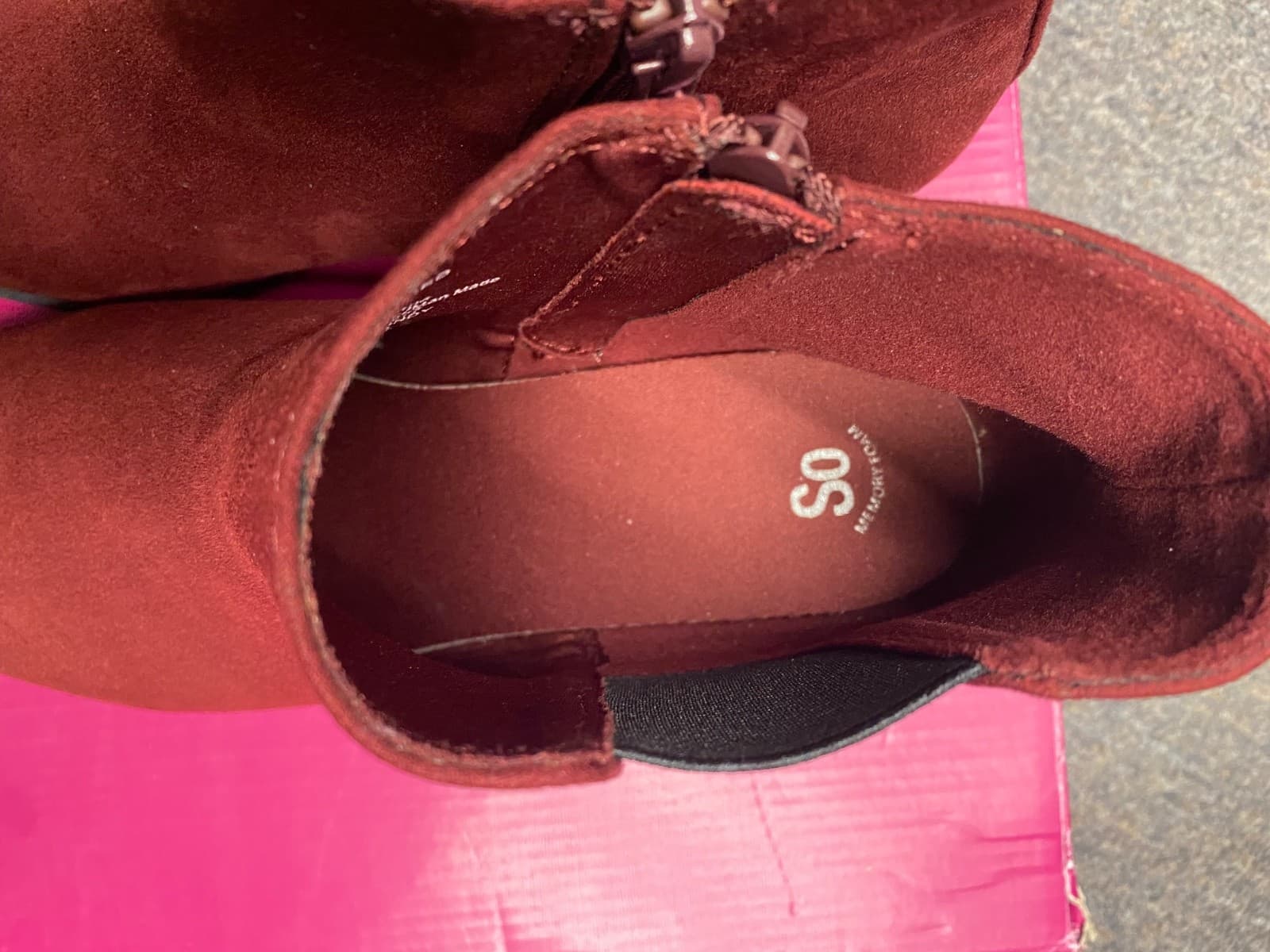 So Memory Foam Burgundy Ankle Boot 9 1/2 Med - Thumbnail 5
