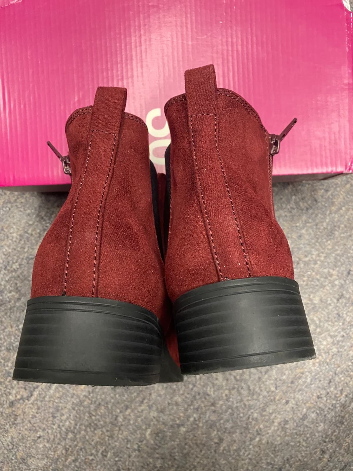 So Memory Foam Burgundy Ankle Boot 9 1/2 Med - Thumbnail 6