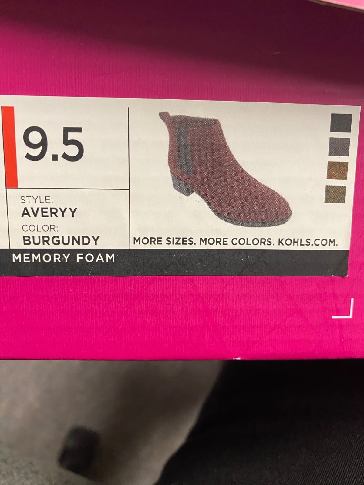 So Memory Foam Burgundy Ankle Boot 9 1/2 Med - Thumbnail 9
