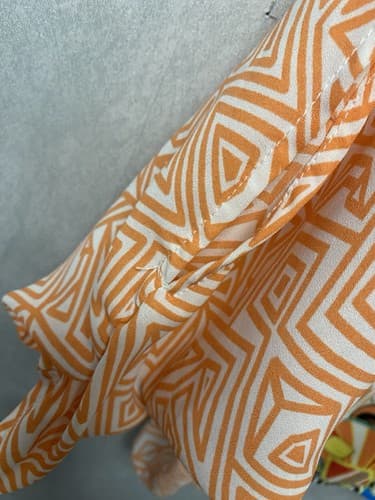 XOXO Dolman Orange And White Cold Shoulder Blouse Size Large - Thumbnail 4