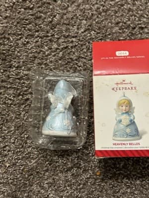 Hallmark Keepsake Christmas Tree Ornament Heavenly Belles #2 Angel (2014) - Thumbnail 2