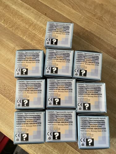 LOT OF 10 LEGENDS MOB HEAD MINIS, UNSEARCHED, NEW UNOPENED BOXED (2022 Mattle) - Thumbnail 3