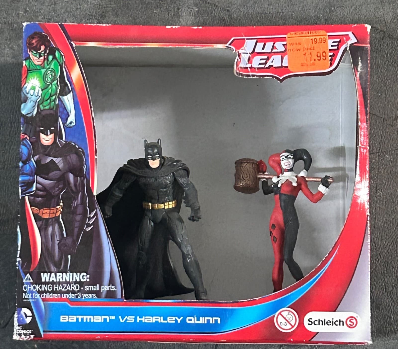Schleich DC Comics Justice League Batman vs. Harley Quinn scenery pack - Image 1