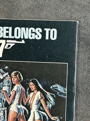 MOONRAKER Official Mag. (1979 Warren Pub) JAMES BOND 007 Ian Fleming BOND GIRL - Thumbnail 5