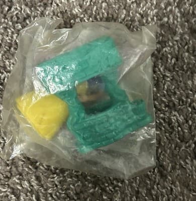 1992 McDonaldâs Happy Meal Toys Snow White and the Seven Dwarfs Lot of 5 - Thumbnail 4