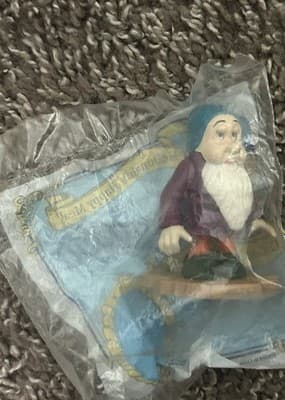 1992 McDonaldâs Happy Meal Toys Snow White and the Seven Dwarfs Lot of 5 - Thumbnail 2