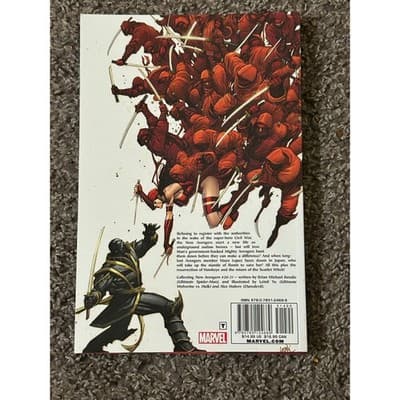 Lot of 4 Marvel Avengers & Thanos Hardcover & TPB (2009-19) - Thumbnail 7