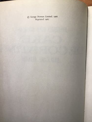 "Woman's Own" Book of Cake Decorating and Cake Making; (1967 Newnes) Reprint HC - Thumbnail 2