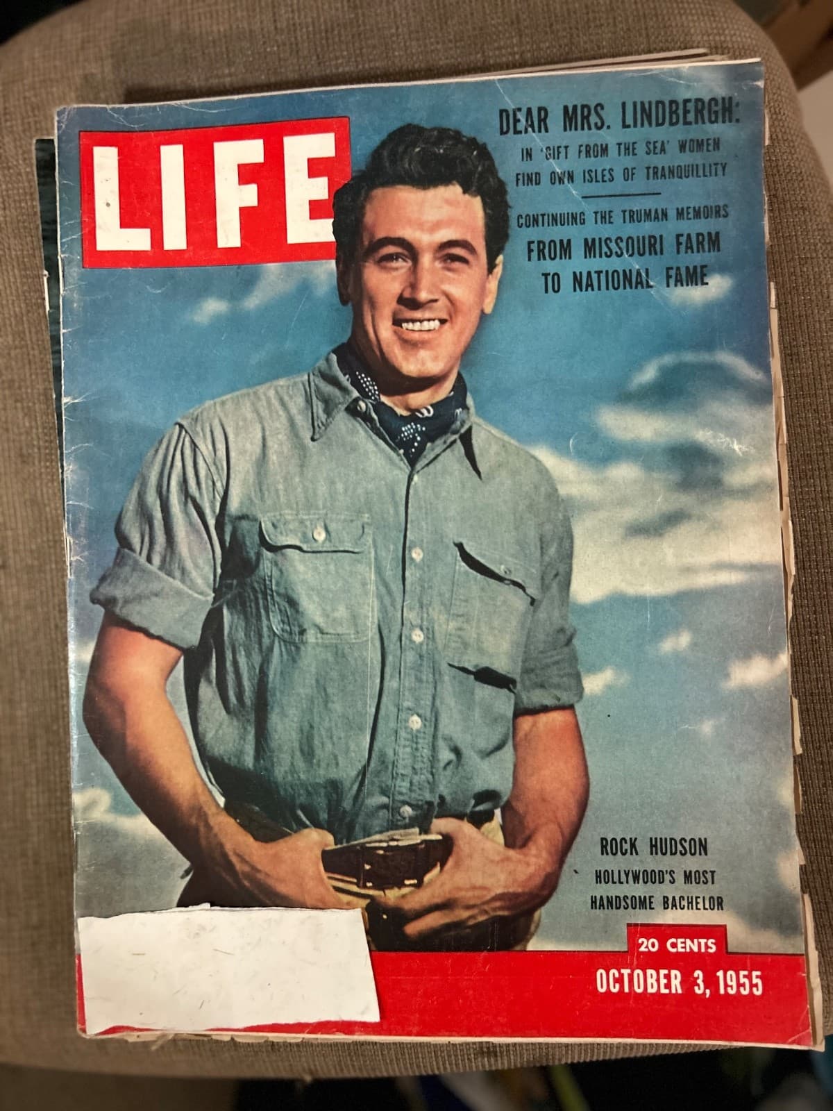 Life Vol. 39 #14 (Oct 3 1955 Time Inc.) Rock Hudson - Image 1