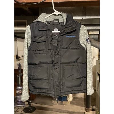 Weatherproof Vintage Small Boys Sherpa Lined Hooded Puffer Vest - Image 1