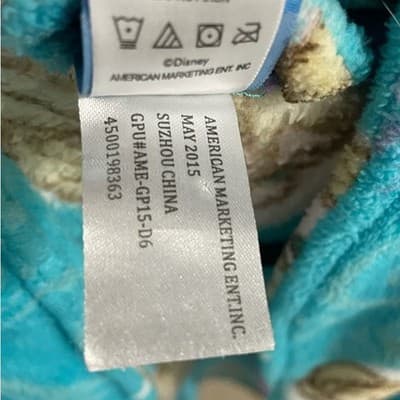 Disney FROZEN Blue and Cream Plush Fabric - Thumbnail 3