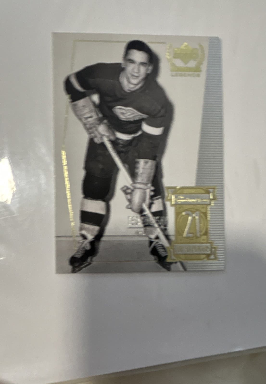 1999-00 Upper Deck Century Legends - Ted Lindsay #21 - Image 1