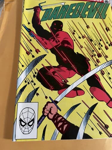 Daredevil #189 (1964 Marvel) Death of Stick; Frank Miller Story and Cover KEY - Thumbnail 3