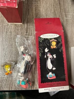 Hallmark Looney Tunes Collection Ornaments Lot of 6 Red Multi-color One Size - Thumbnail 7