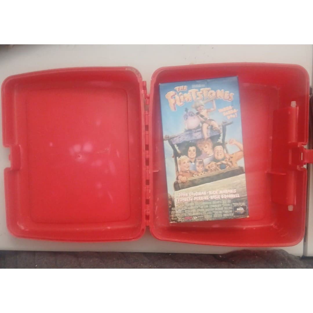 The Flintstones Movie Red Plastic Thermos Lunch Box w The VHS Flintstones Movie - Thumbnail 7