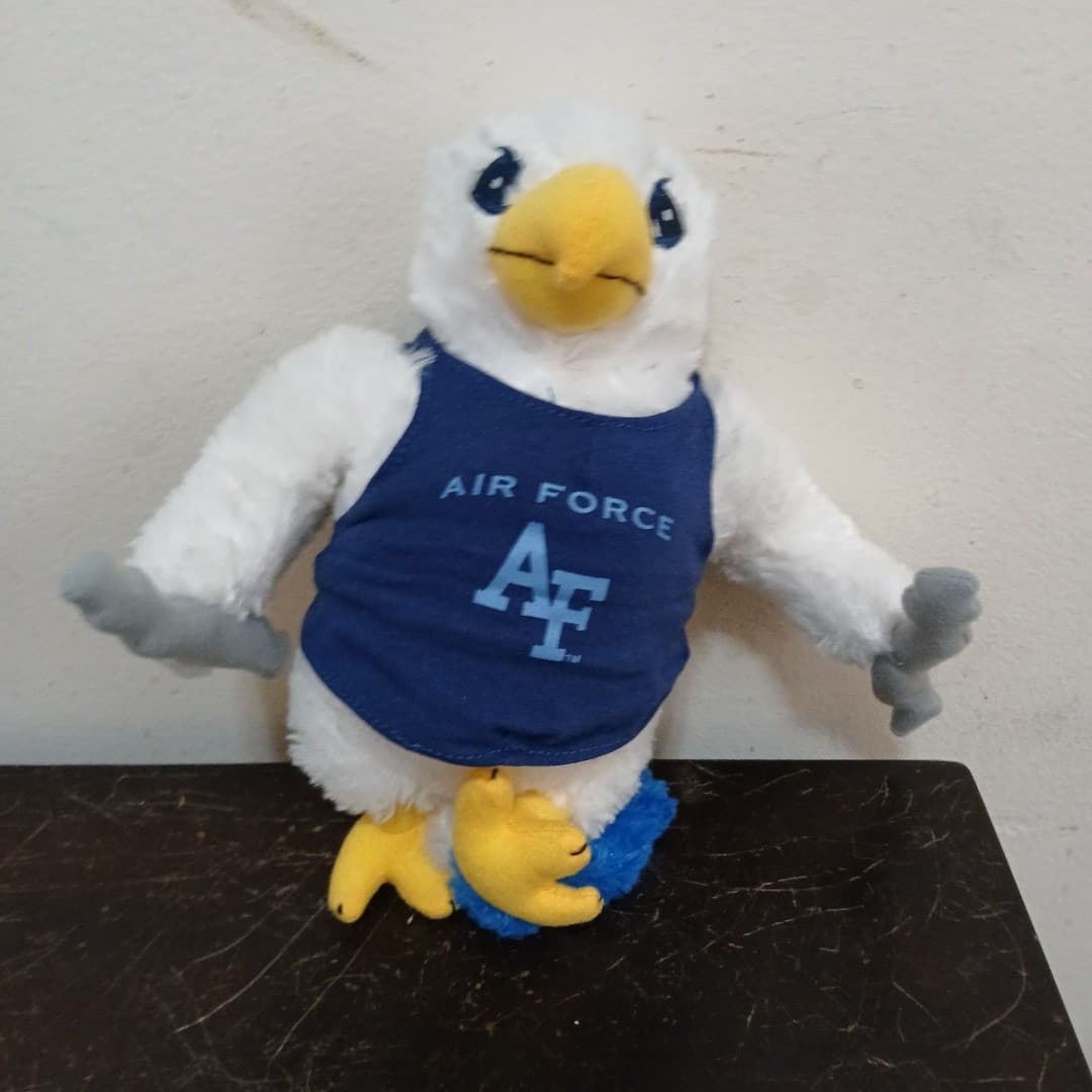 Air Force Joe Falcon plush - Image 1