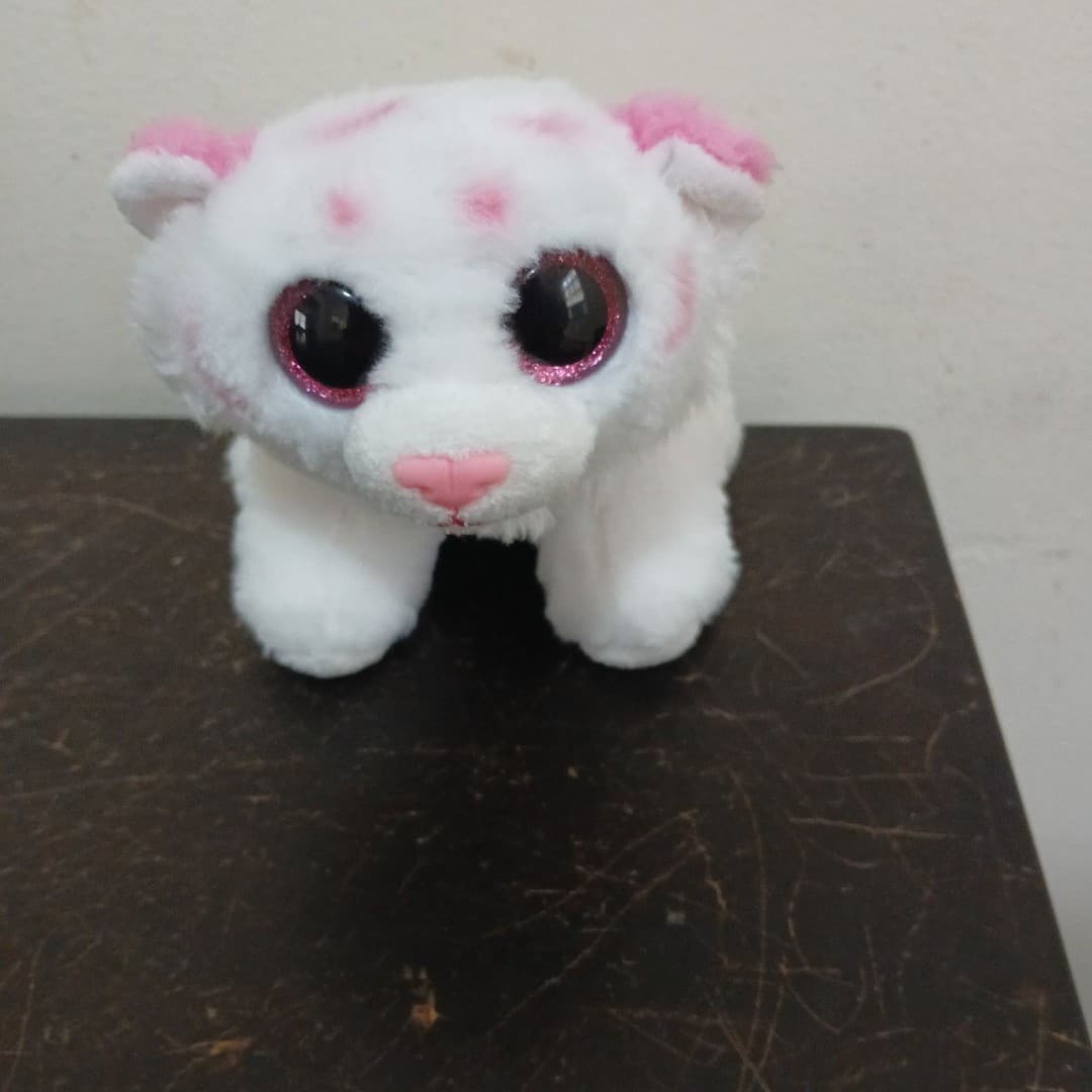 Ty Beanie Boo "Tabor" the Pink & White Tiger. - Image 1