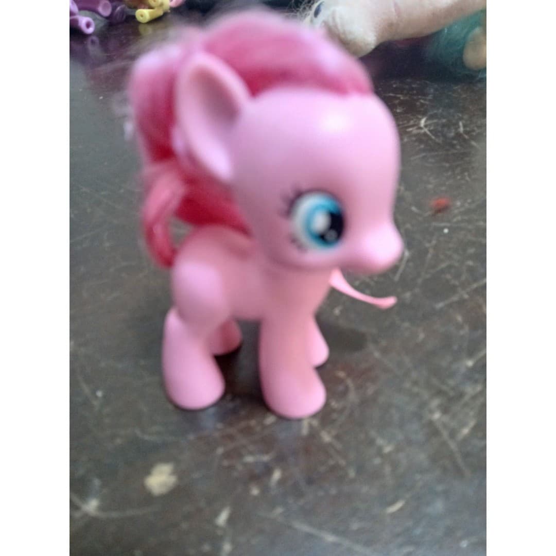 2007 G3 PINKIE PIE My Little Pony Hasbro MLP Pink Pony Pink Hair Heart on Leg - Thumbnail 8