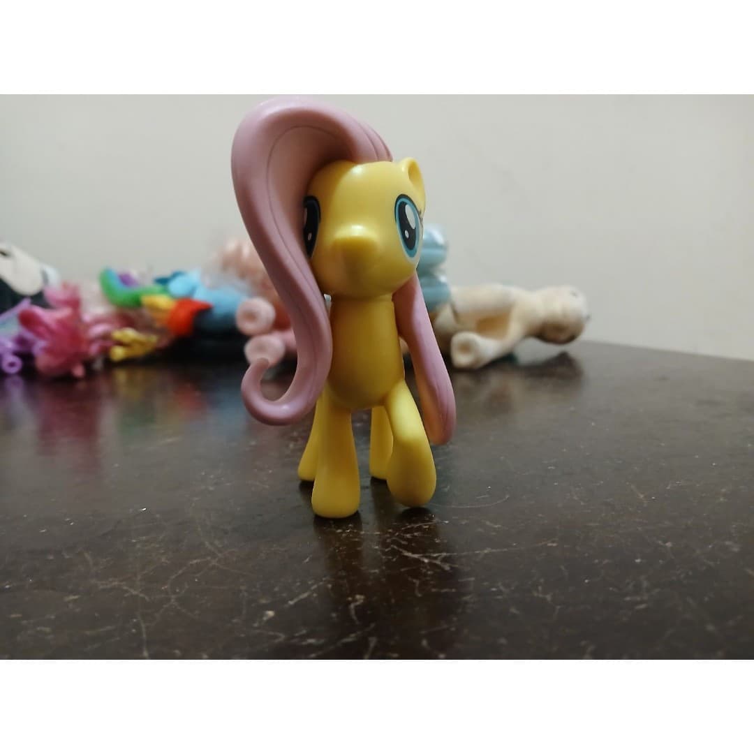 My Little Pony: Friendship is Magic Hasbro's G4 (Generation 4) Fluttershy 2017 - Thumbnail 3