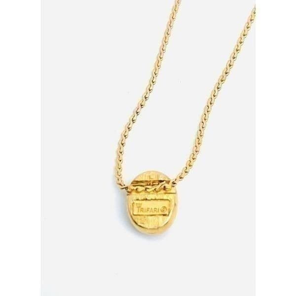 Vintage Dainty Signed TRIFARI Cameo & Goldtoned Necklace - Thumbnail 3