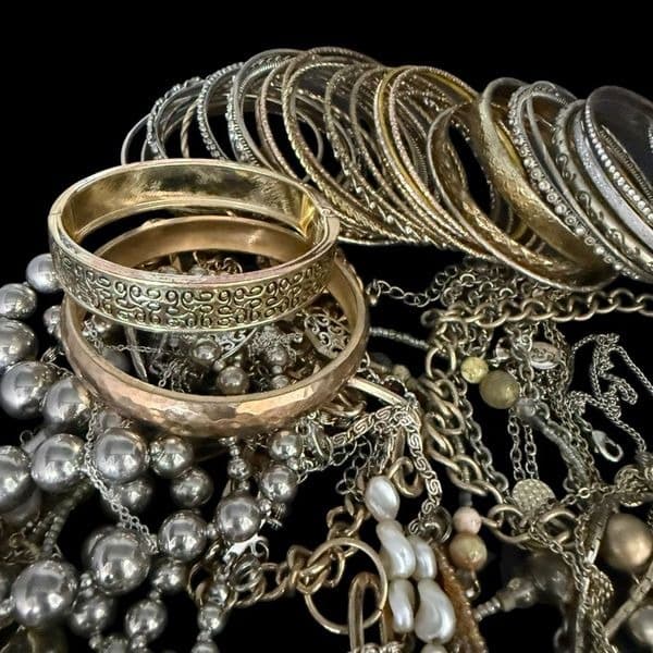 Modern Costume Jewelry Bulk Jewelry Curated Lot Necklaces Bracelets Bangles Rese - Thumbnail 4