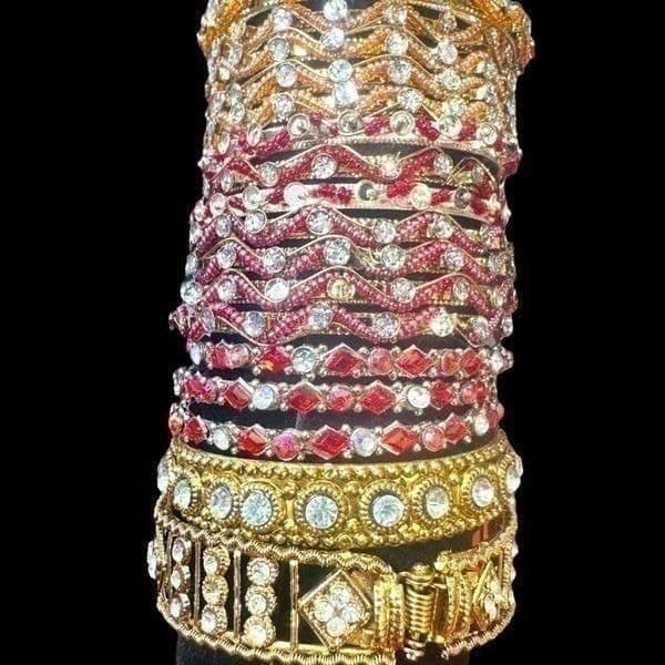 37x BULK LOT SILVER & GOLD TONE COLORFUL BANGLE BRACELETS Jewelry Red Green Blue - Thumbnail 4