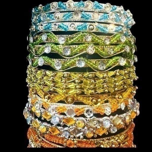 37x BULK LOT SILVER & GOLD TONE COLORFUL BANGLE BRACELETS Jewelry Red Green Blue - Thumbnail 3
