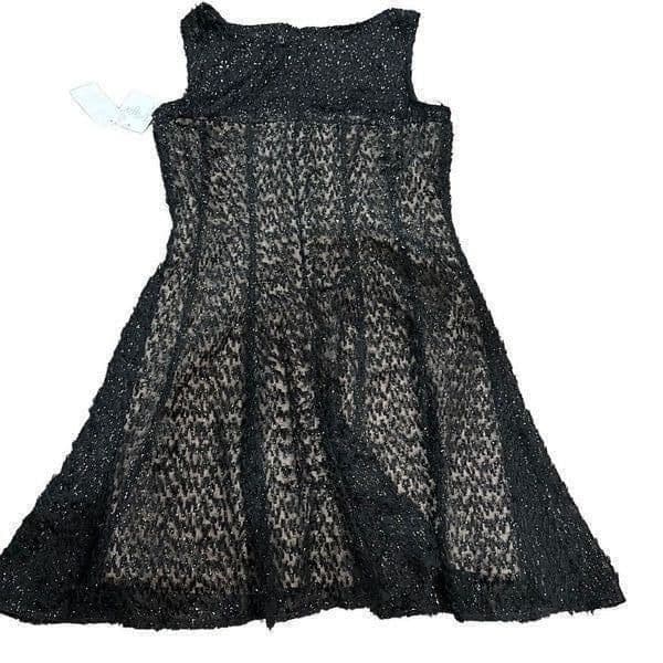 J. TAYLOR *NWT* Black Beige Shimmer Metallic Eyelash Fit and Flare Soft Textured - Thumbnail 5