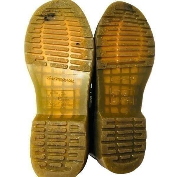 DR. MARTENS The Original Black Lace Up Classic Leather Combat Boots Men’s Size 9 - Thumbnail 2