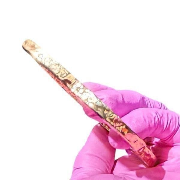 Charles Albert Alchemia Gold-Toned Hammered Texture Scalloped Edge Bangle Bracel - Thumbnail 3