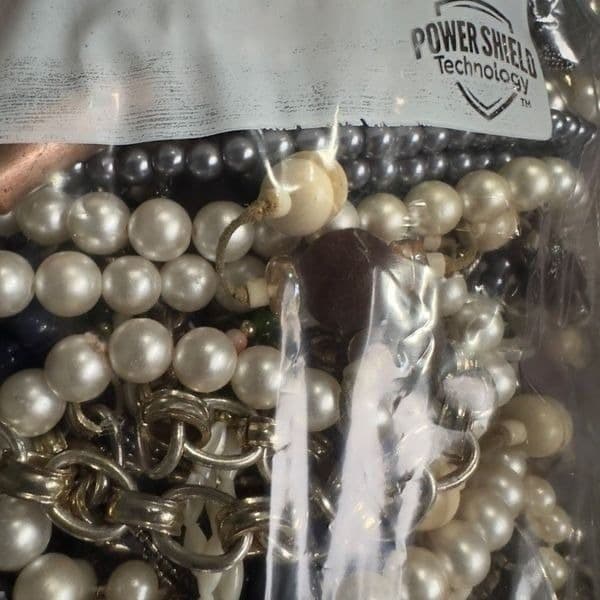 Bulk Necklaces Jewelry Lot Gallon Bag Mostly Necklaces Vintage Modern Costume Je - Thumbnail 10