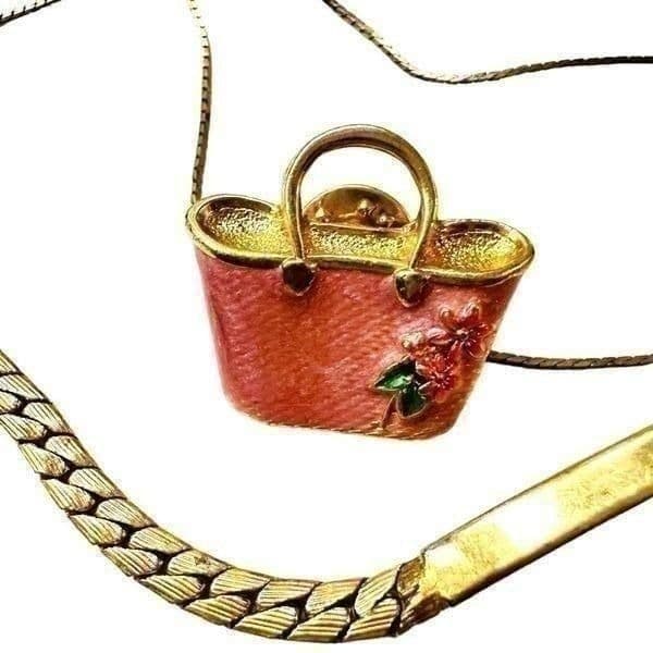 AVON Vintage Bundle Lot of 7 Avon Goldtone Jewelry Pieces 3 Necklaces 3 Brooches - Thumbnail 7