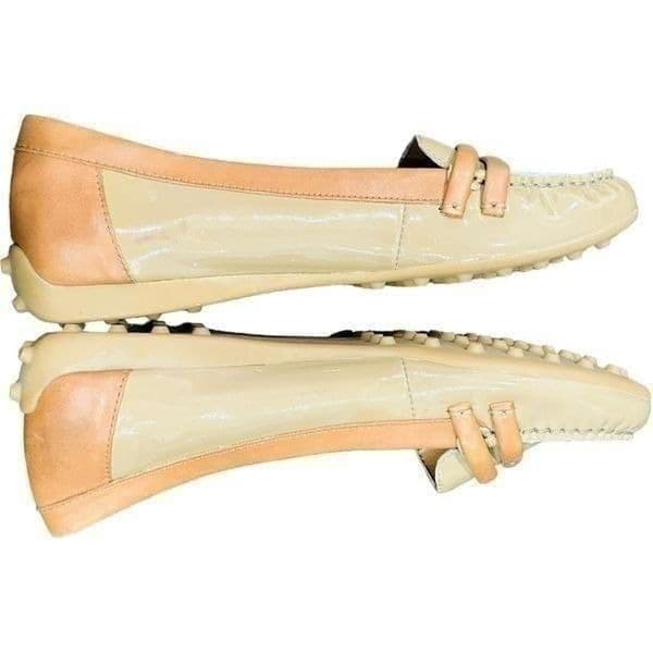 TAHARI Sonya NWOT Tan Beige Patent Leather Flats Loafers Size 8.5 - Thumbnail 2