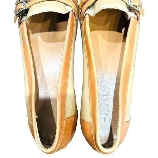 TAHARI Sonya NWOT Tan Beige Patent Leather Flats Loafers Size 8.5 - Thumbnail 3