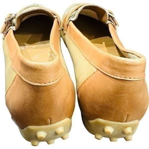 TAHARI Sonya NWOT Tan Beige Patent Leather Flats Loafers Size 8.5 - Thumbnail 4