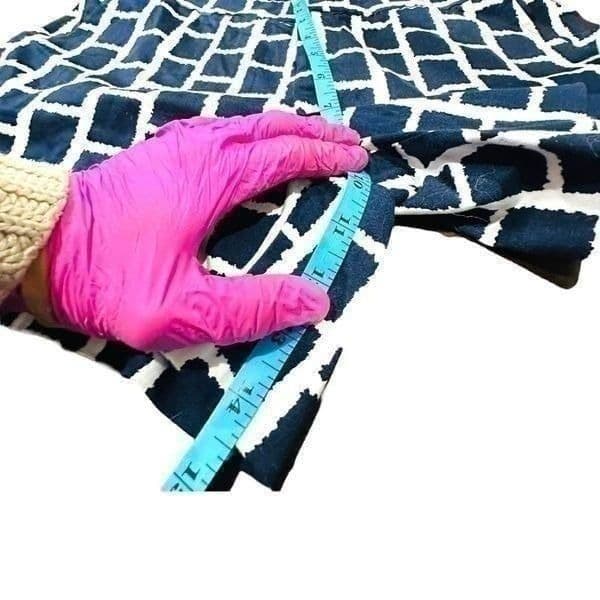 CYNTHIA ROWLEY Blue White Geometric Shorts w/Pockets Size 6 - Thumbnail 3