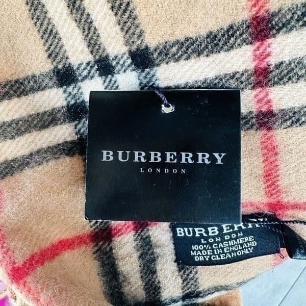 BURBERRY LONDON Nova Check 100% Cashmere Fringe Plaid 50” Scarf NEW WITH TAGS - Thumbnail 10