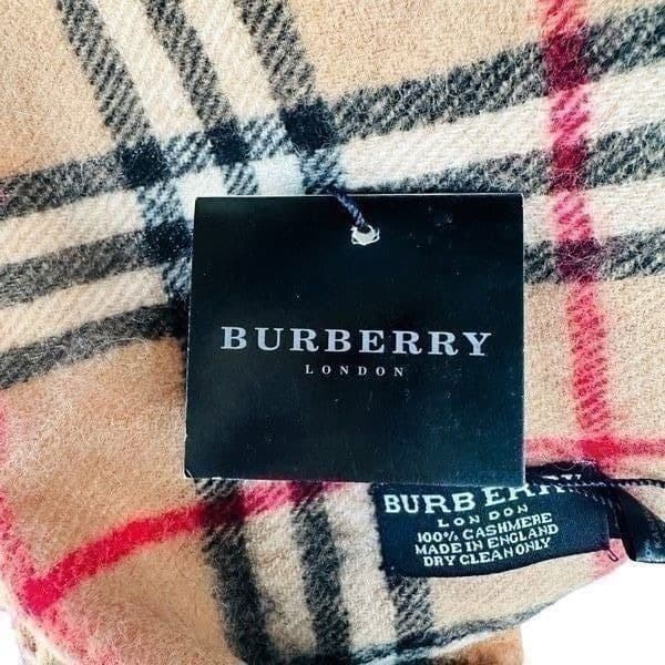 BURBERRY LONDON Nova Check 100% Cashmere Fringe Plaid 50” Scarf NEW WITH TAGS - Thumbnail 2