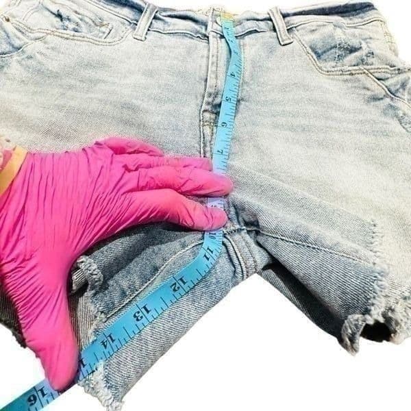 KENSIE Jeans Vintage Luxe High Rise Shorts Light Wash Blue Denim Jean Shorts w/P - Thumbnail 6