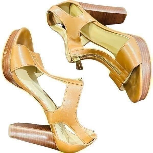 MICHAEL MICHAEL KORS Berkley T Strap Platform Vachetta Leather Sandals Size 6.5 - Thumbnail 2