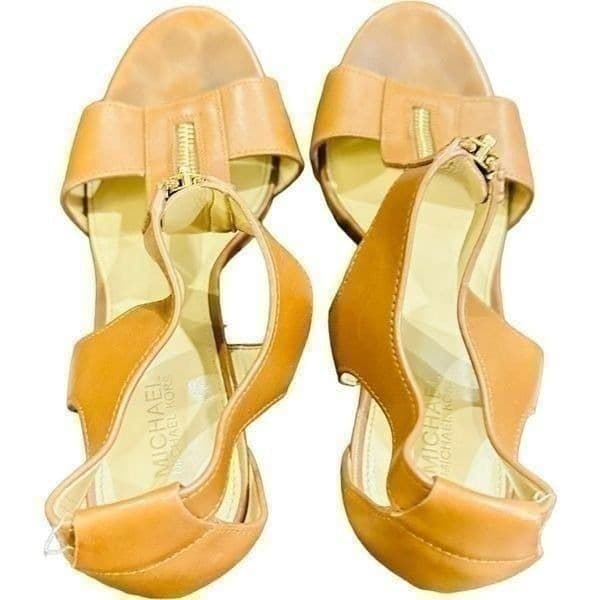 MICHAEL MICHAEL KORS Berkley T Strap Platform Vachetta Leather Sandals Size 6.5 - Thumbnail 3