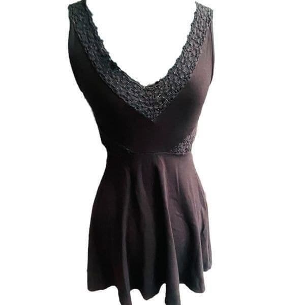 French Connection Little Black Dress VNeck Fit & Flare w/Lace Detail Size 2 - Thumbnail 6