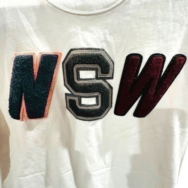 NIKE NSW Nike Sportswear Raised Patch Luxury 100 Cotton TShirt Size Small - Thumbnail 2