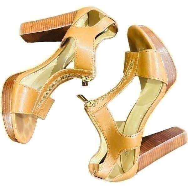 MICHAEL MICHAEL KORS Berkley T Strap Platform Vachetta Leather Sandals Size 6.5 - Image 1