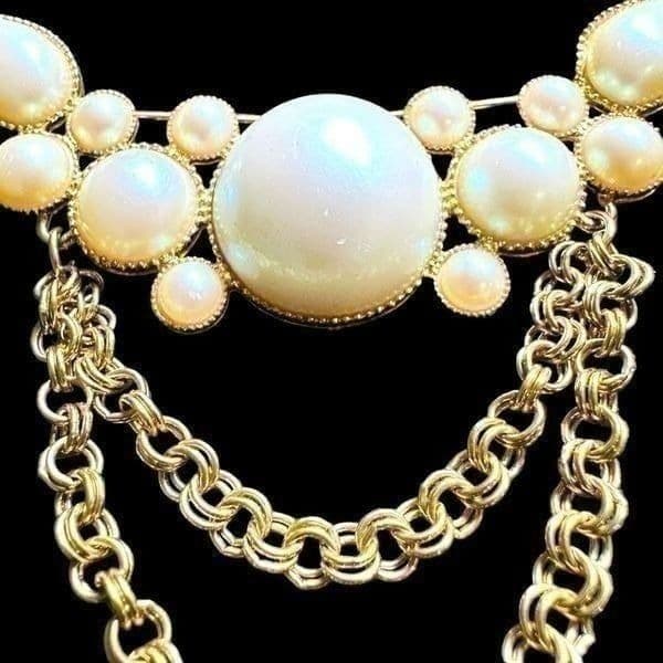RICHELIEU Signed Goldtone Faux Pearl Vintage Layered Large Brooch - Thumbnail 2
