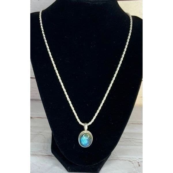Beautiful Labradorite pendant and sterling silver 20” rope chain necklace - Thumbnail 2