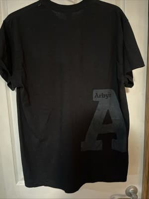 Black Gildan Dry blend Large Arby’s T Shirt - Thumbnail 3