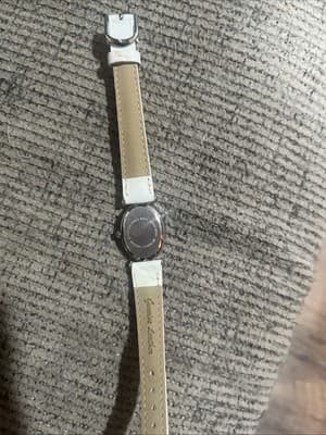 Stunning minimalist White Leather Strap Ladies Diamond Quartz Vintage wristwatch - Thumbnail 3