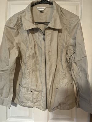 Christopher And Banks Petite Xl Light Eight Long Sleeve Denim Jacket With Pocets - Image 1