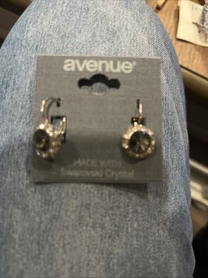 Avenue Earrings Brown Colorful Center With Rhinestone Outer Circle Hook New - Image 1